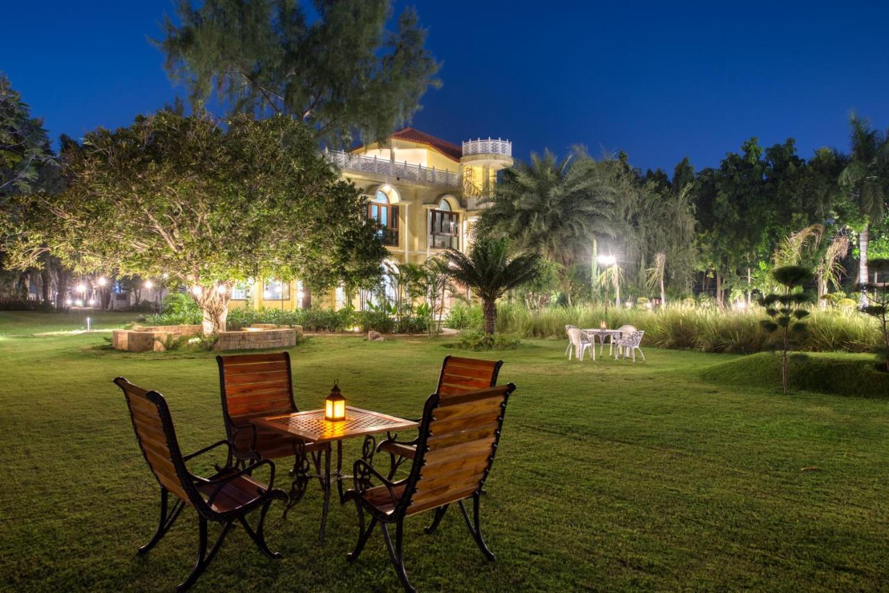 Sunahari Bagh - Pool Farm Retreat @ Gurgáon Kültér fotó